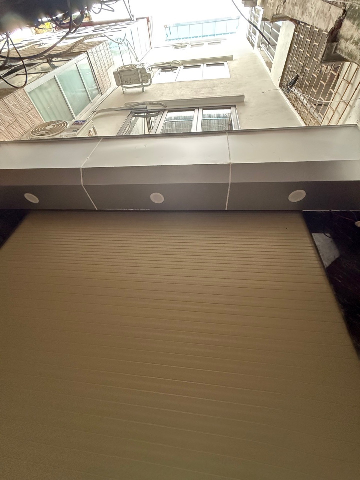 Bán nhà Trại Cá - diện tích 28m2 5 tầng - Ngõ 3 Gác - giá 8,38 tỷ