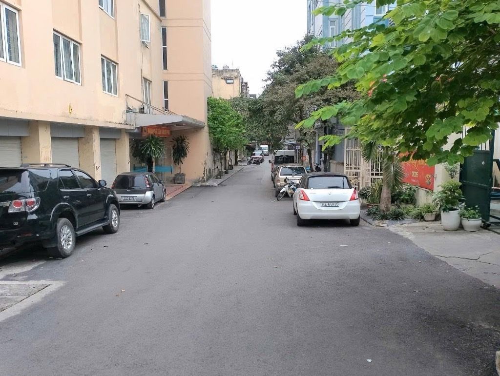 Bán nhà Nguyễn Khoái - diện tích 75m2 1 tầng - Ô tô tránh chạy vòng quanh - giá 4,75 tỷ