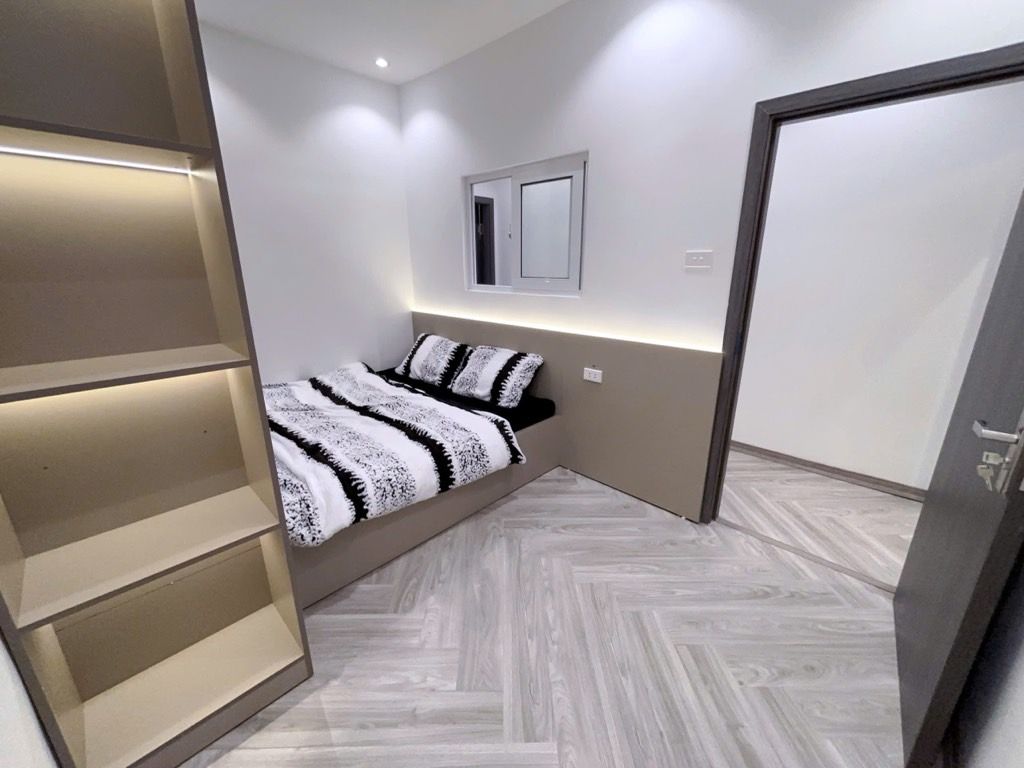 Bán nhà Nguyễn Khoái - diện tích 75m2 1 tầng - Ô tô tránh chạy vòng quanh - giá 4,75 tỷ
