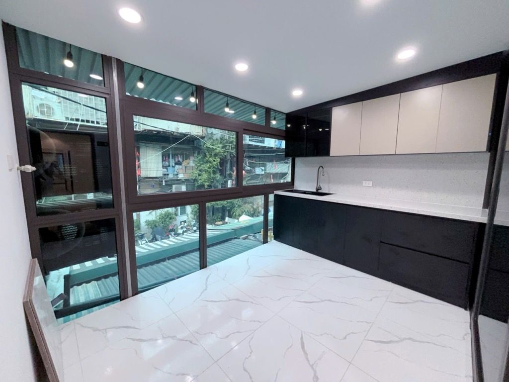Bán nhà Nguyễn Khoái - diện tích 75m2 1 tầng - Ô tô tránh chạy vòng quanh - giá 4,75 tỷ