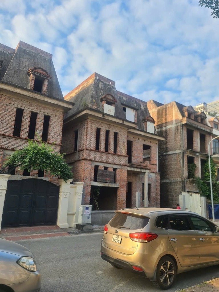 Bán nhà BT7 KĐT Đại Mỗ - diện tích 210m2 3 tầng - Mặt tiền xịn - giá 40,3 tỷ