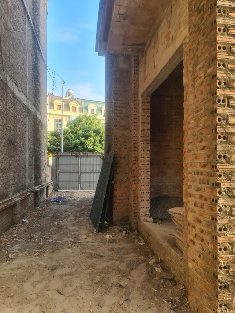 Bán nhà BT7 KĐT Đại Mỗ - diện tích 210m2 3 tầng - Mặt tiền xịn - giá 40,3 tỷ