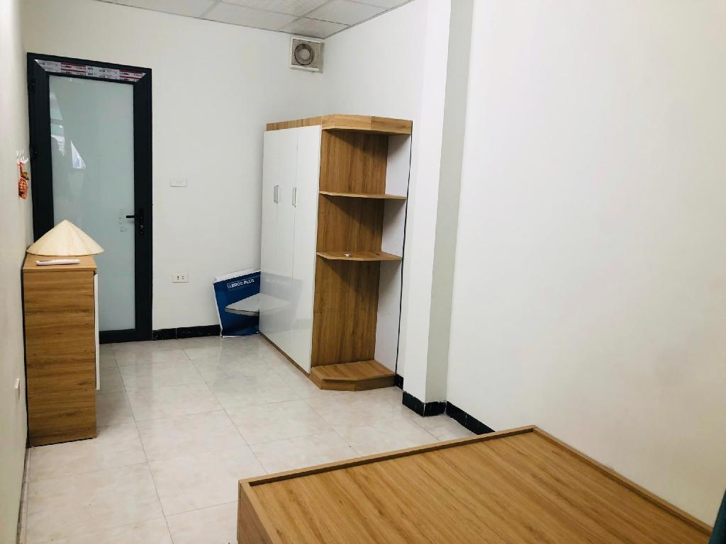 Bán nhà Nguyễn Ngọc Vũ - diện tích 110m2 7 tầng - Thang máy - giá 34 tỷ