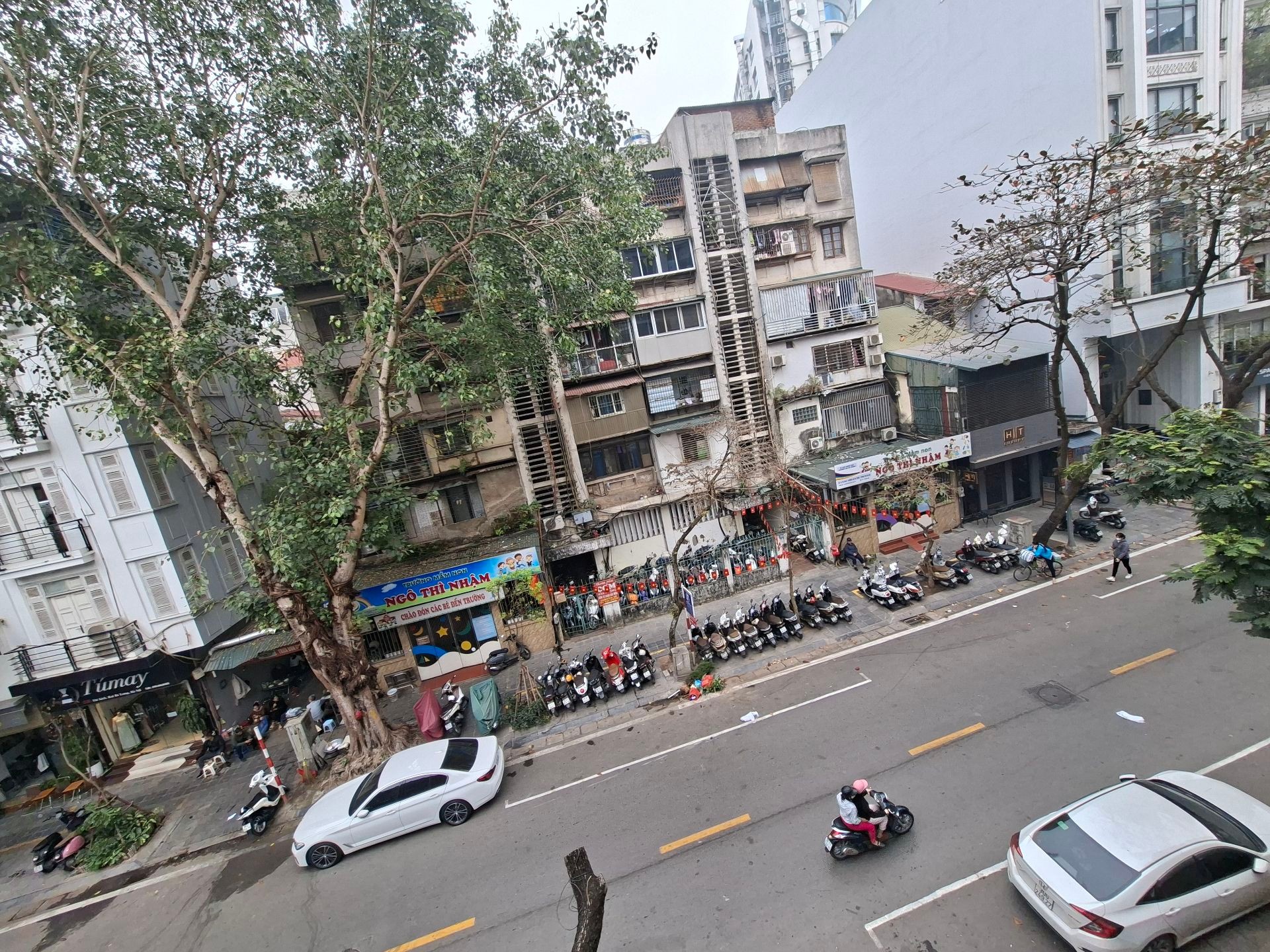 Bán nhà Thi Sách - diện tích 98.8m2 3 tầng - Lô góc 3 mặt thoáng - giá 45 tỷ