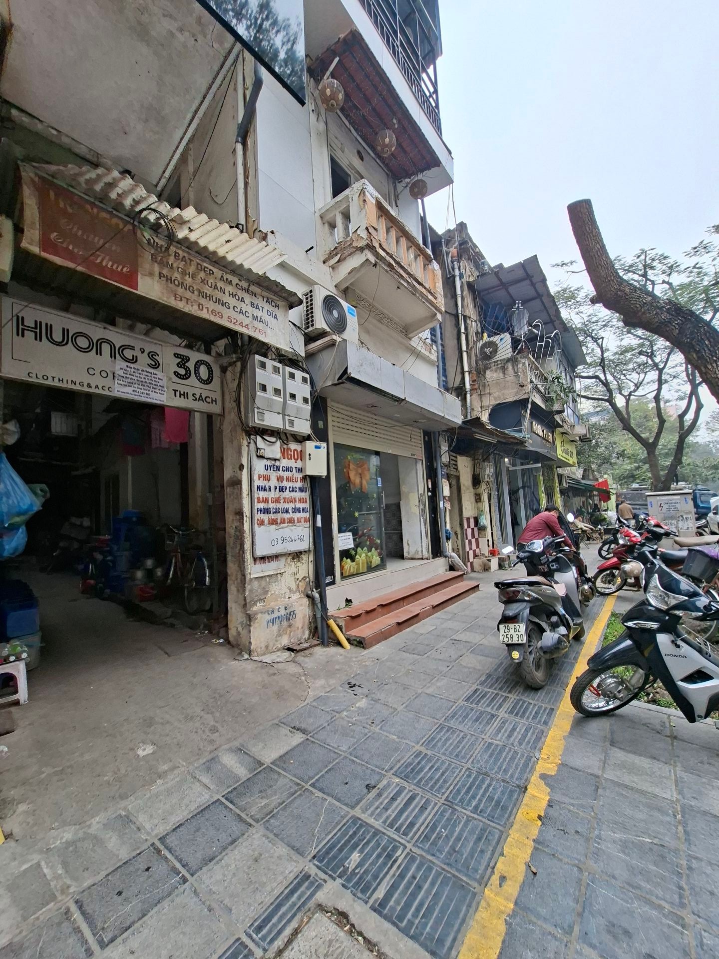 Bán nhà Thi Sách - diện tích 98.8m2 3 tầng - Lô góc 3 mặt thoáng - giá 45 tỷ