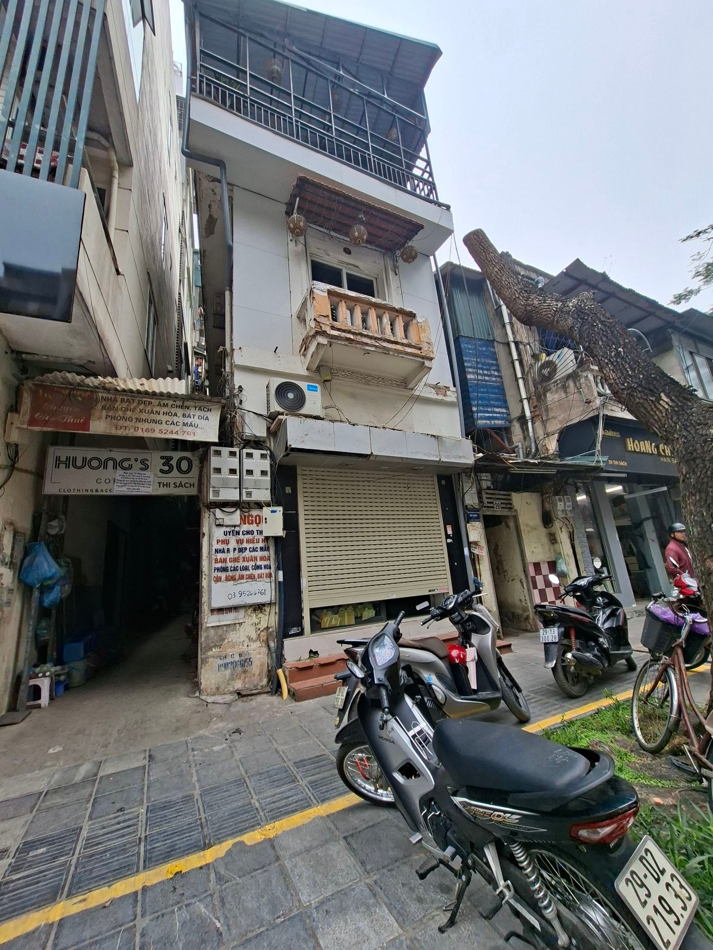 Bán nhà Thi Sách - diện tích 98.8m2 3 tầng - Lô góc 3 mặt thoáng - giá 45 tỷ