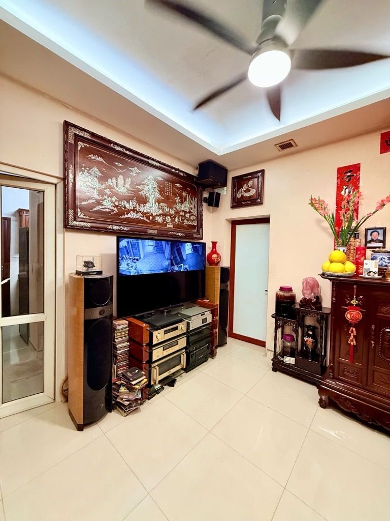 Bán nhà Hai Bà Trưng - diện tích 44m2 1 tầng - Nhà thiết kế 1 ngủ, 1wc đầy đủ công năng chỉ việc ở ngay - giá 4,5 tỷ
