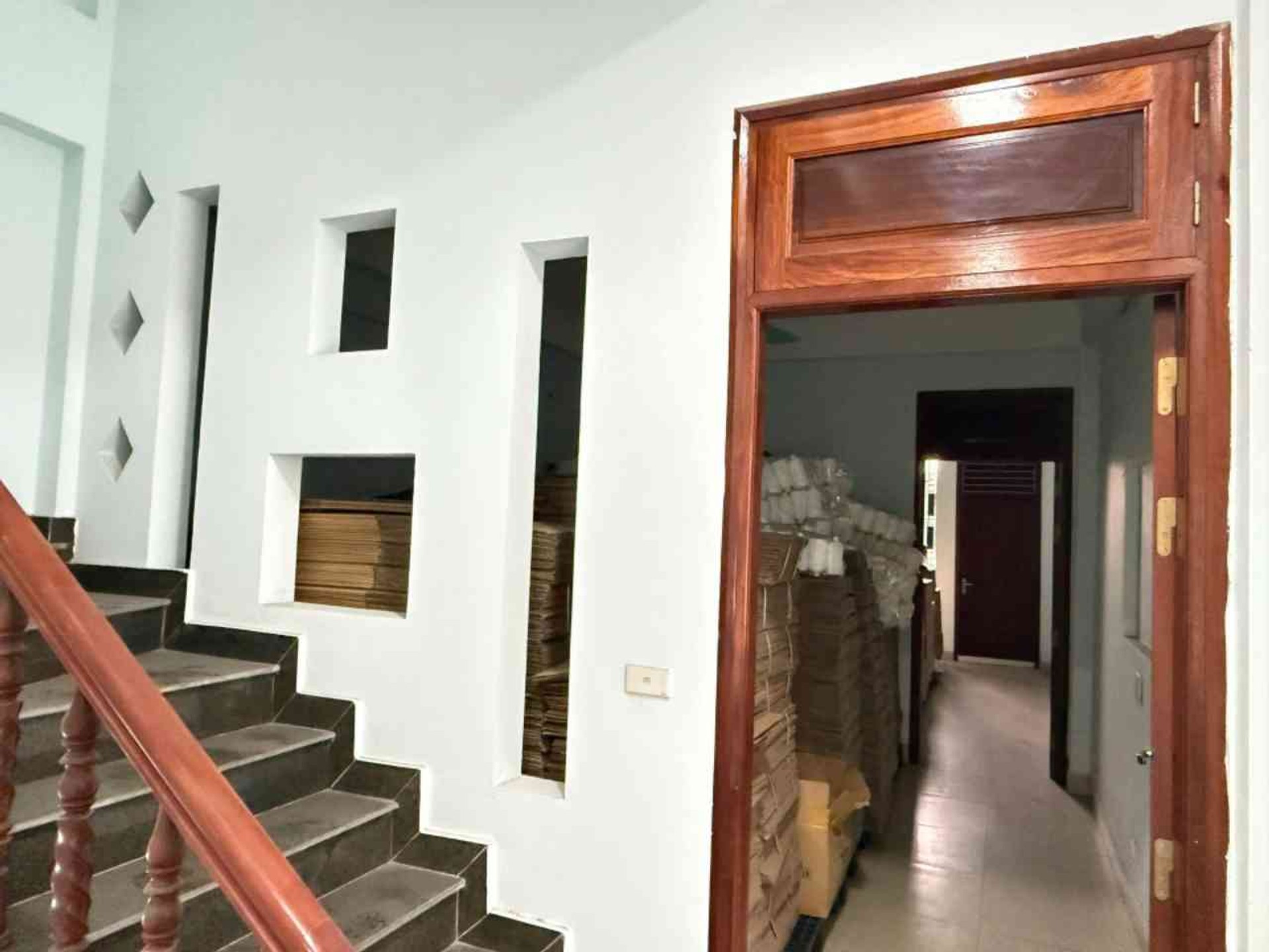 Bán nhà Yên Sở - diện tích 74m2 6 tầng - Phân lô 2 mặt ngõ, thang máy - giá 39,8 tỷ