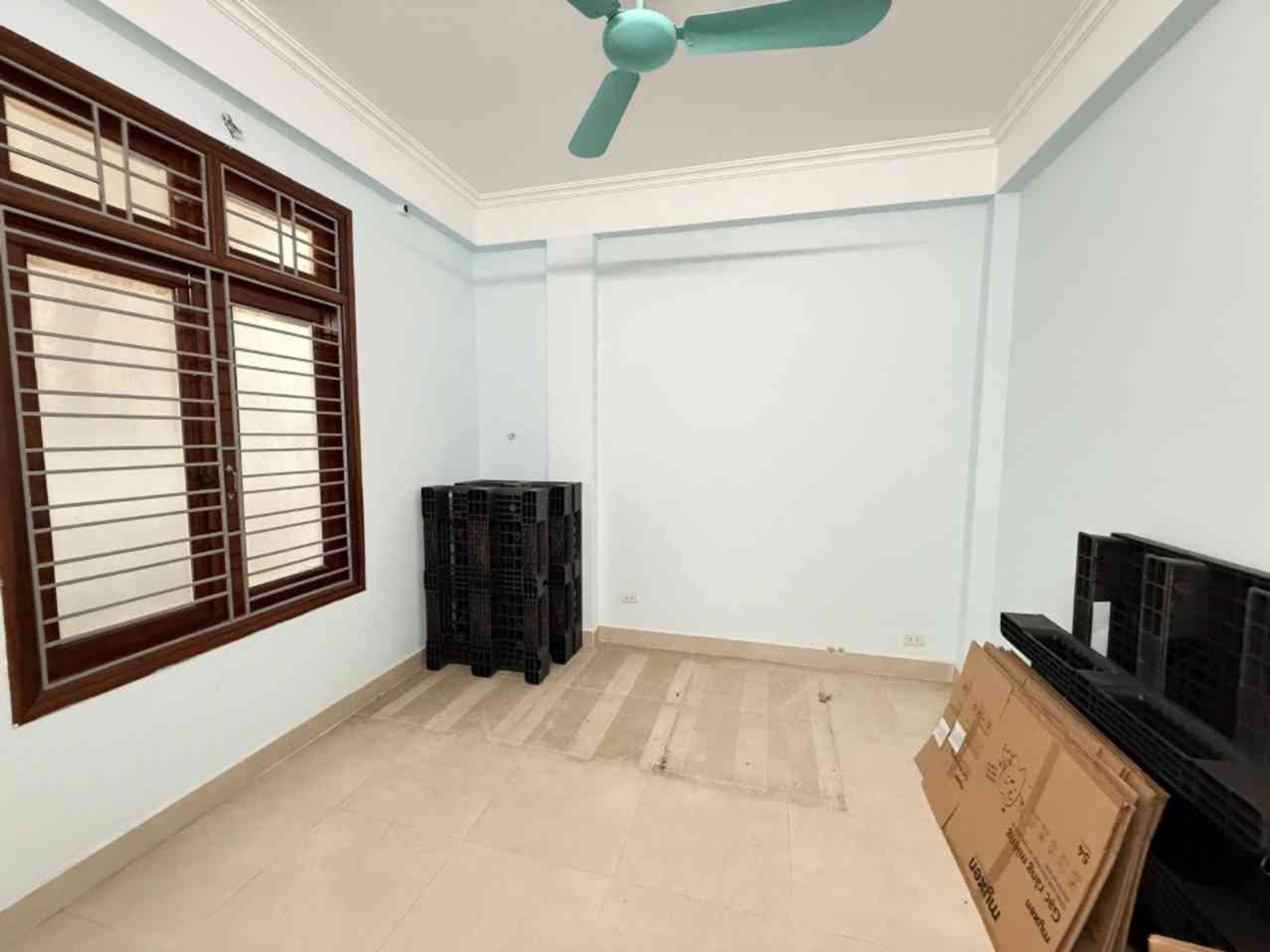 Bán nhà Yên Sở - diện tích 74m2 6 tầng - Phân lô 2 mặt ngõ, thang máy - giá 39,8 tỷ