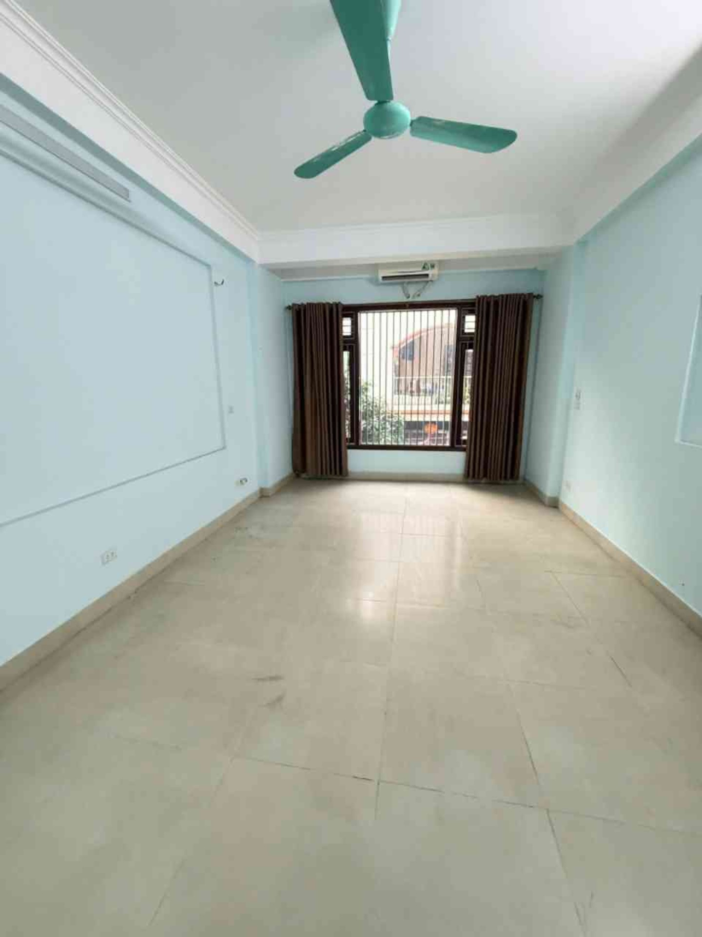 Bán nhà Yên Sở - diện tích 74m2 6 tầng - Phân lô 2 mặt ngõ, thang máy - giá 39,8 tỷ