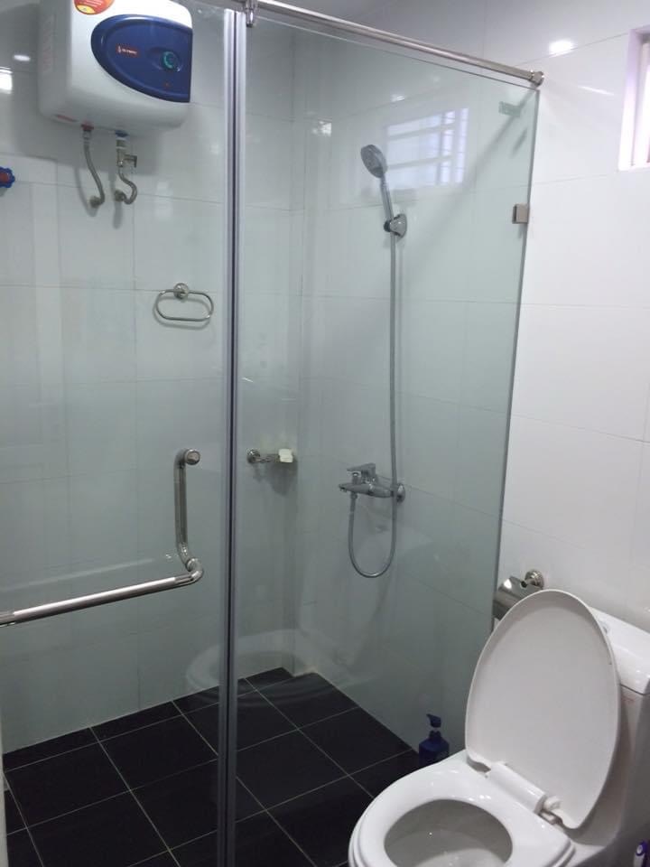 Bán nhà Ngũ Nhạc - diện tích 31m2 4 tầng - Ô TÔ ĐỖ CỔNG - giá 10,3 tỷ