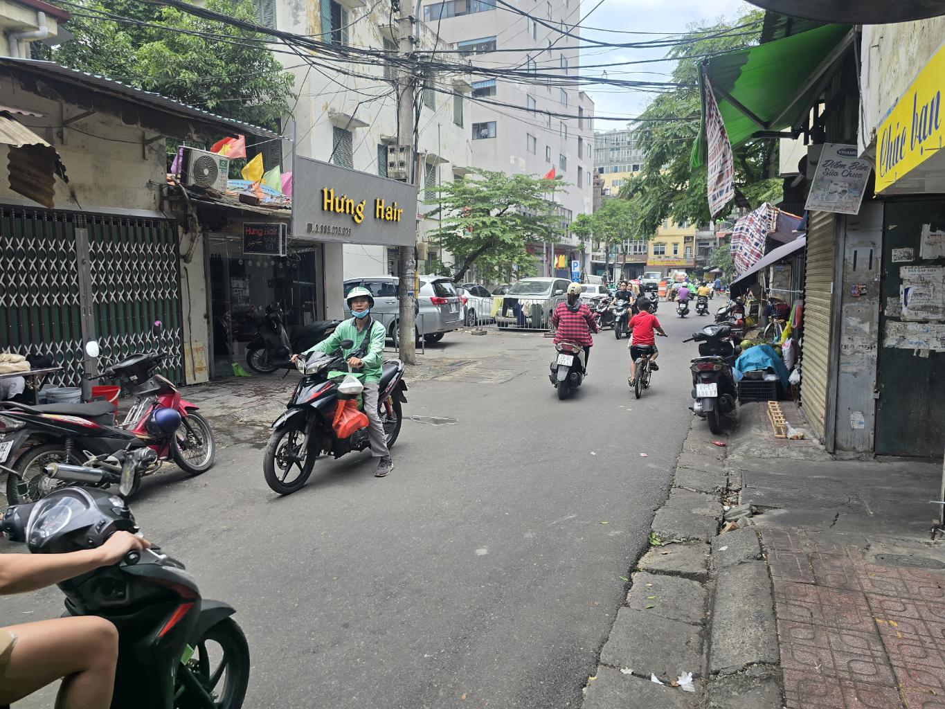 Bán nhà Nguyễn Công Trứ - diện tích 55m2 3 tầng - Hiếm nhà bán - giá 4,1 tỷ