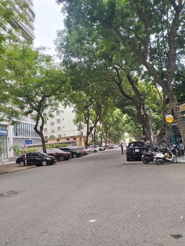 Bán nhà Đạm Phương - diện tích 281.9m2 4 tầng - Lô góc 3 mặt thoáng - giá 150 tỷ