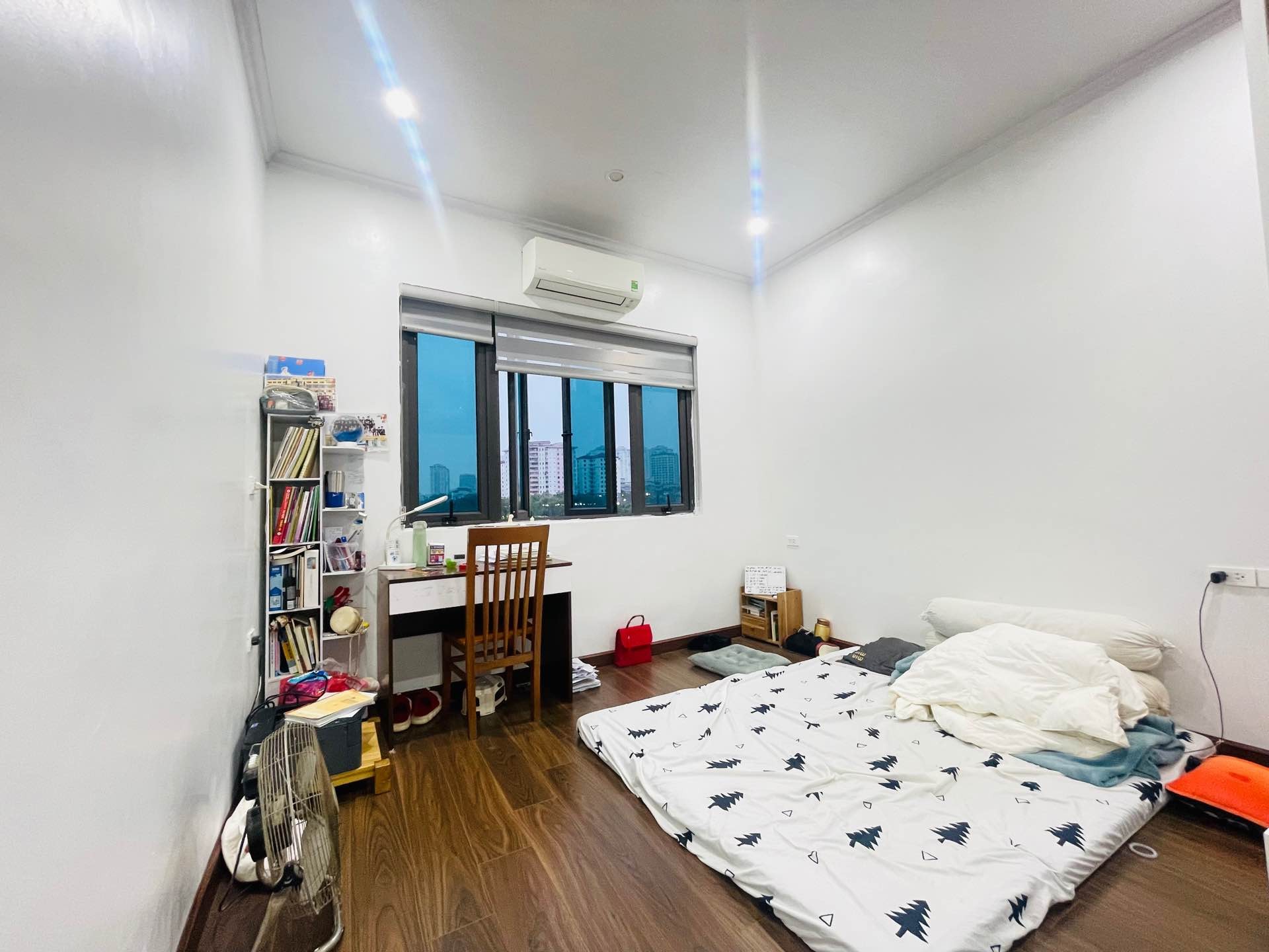Bán nhà Định Công Hạ - diện tích 52m2 3 tầng - gần ô tô - giá 4,5 tỷ