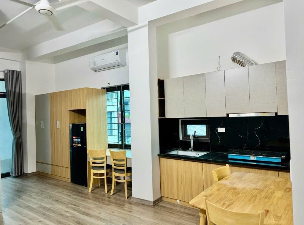 Bán nhà Nguyễn Khang - diện tích 140m2 8 tầng - Đang cập nhật - giá 54 tỷ