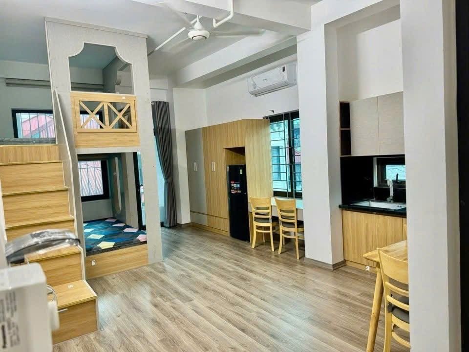 Bán nhà Nguyễn Khang - diện tích 140m2 8 tầng - Đang cập nhật - giá 54 tỷ