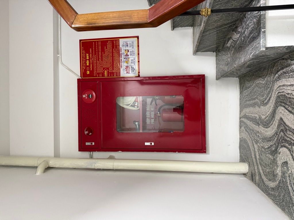 Bán nhà Nguyễn Khang - diện tích 140m2 8 tầng - Đang cập nhật - giá 54 tỷ