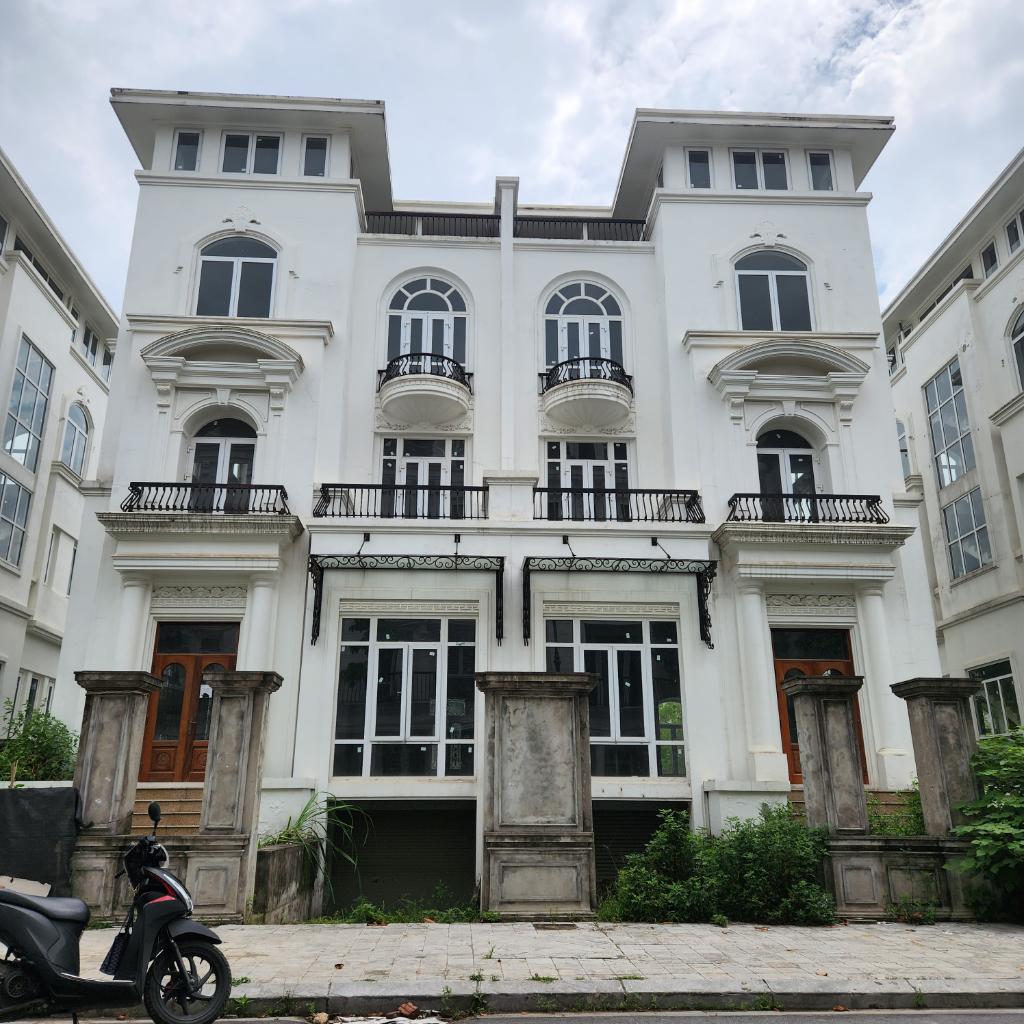 Bán nhà Lê Quang Đạo - diện tích 200m2 4 tầng - Biệt thự song lập xây thô - giá 52 tỷ