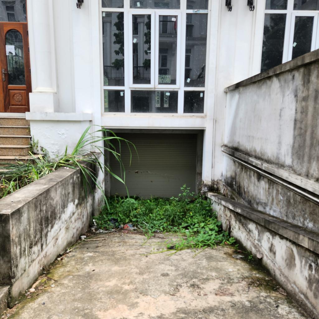 Bán nhà Lê Quang Đạo - diện tích 200m2 4 tầng - Biệt thự song lập xây thô - giá 52 tỷ