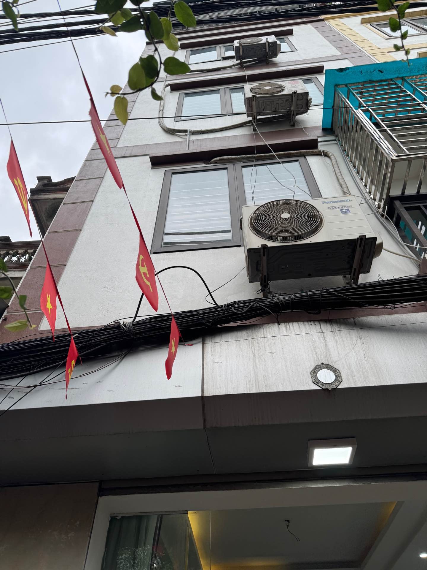 Bán nhà Thanh Lân - diện tích 35m2 5 tầng - Nhà đẹp 5 tầng 3 ngủ 4 wc - giá 7,8 tỷ