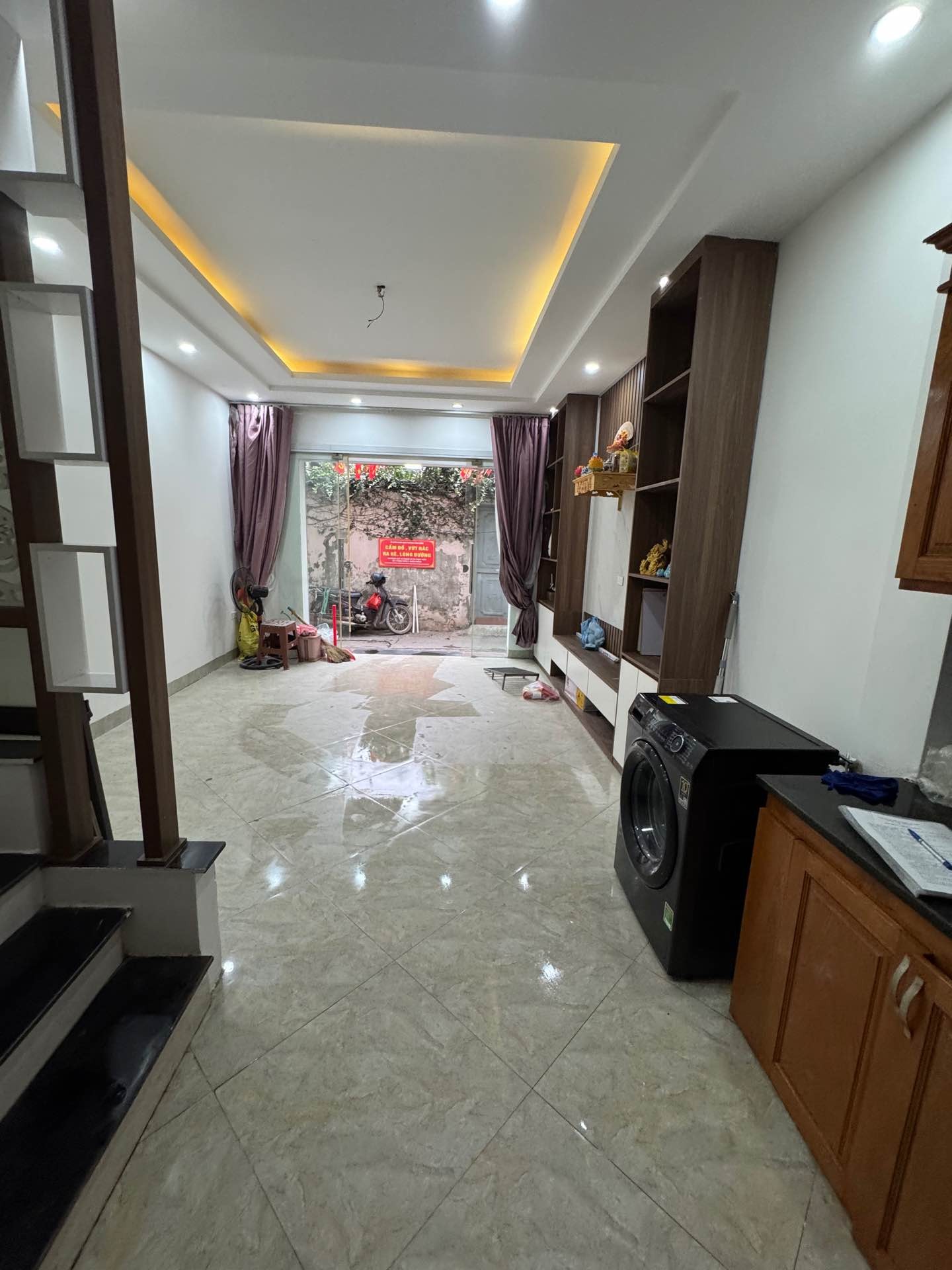Bán nhà Thanh Lân - diện tích 35m2 5 tầng - Nhà đẹp 5 tầng 3 ngủ 4 wc - giá 7,8 tỷ