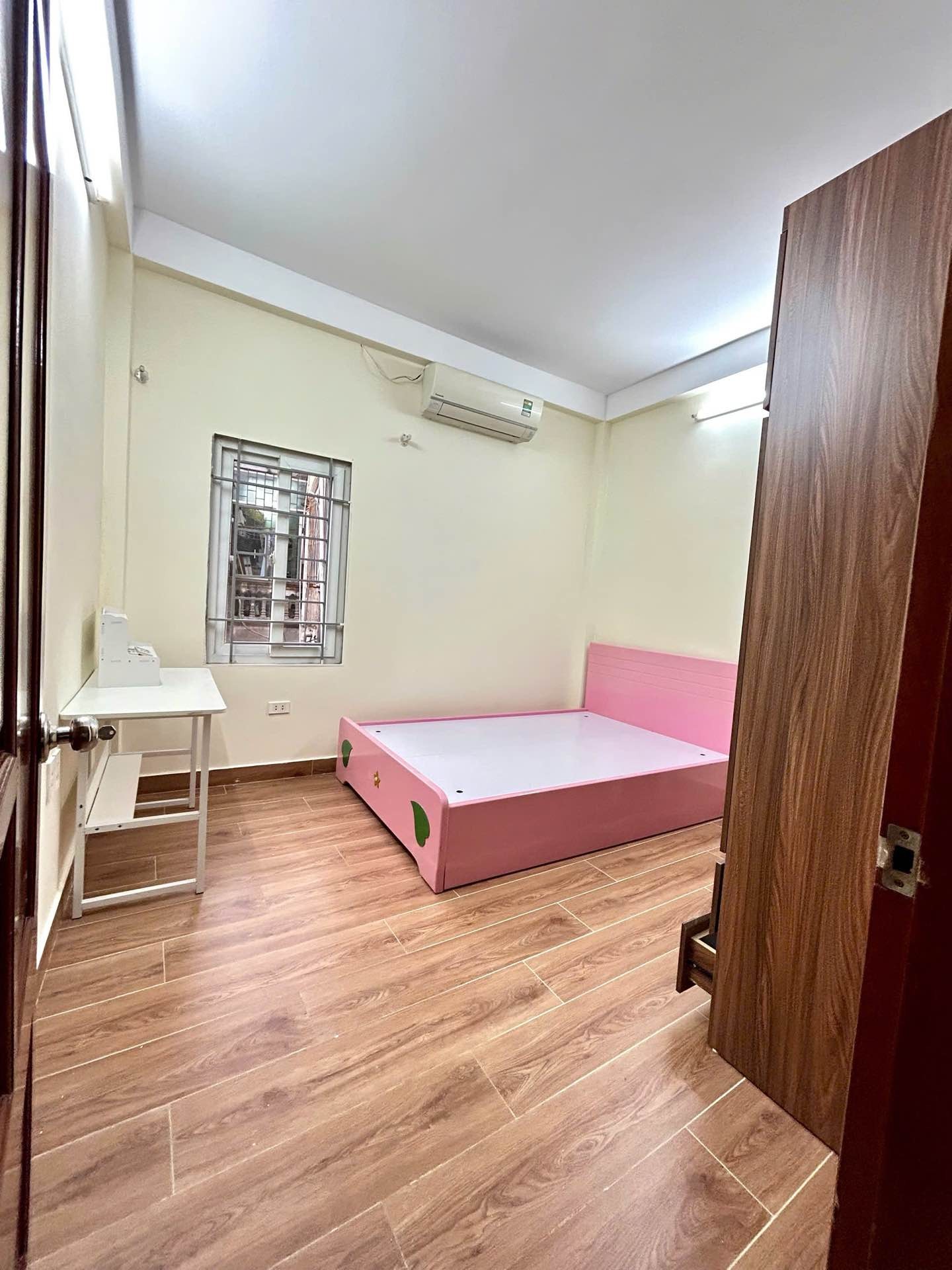 Bán nhà Hai Bà Trưng - diện tích 39m2 4 tầng - Nhà đẹp, full nội thất - giá 10,8 tỷ