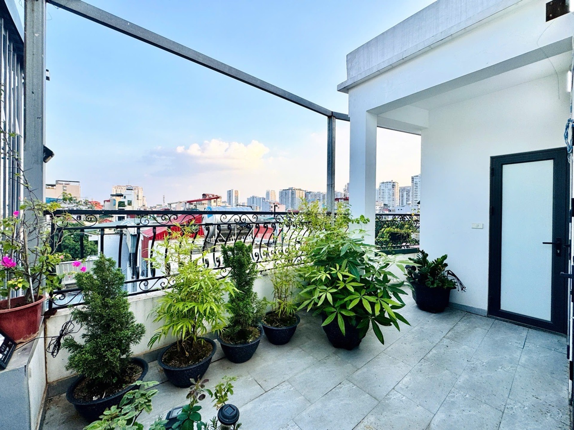 Bán nhà Quan Nhân - diện tích 30m2 6 tầng - Nhà mới xây thang máy - giá 9,5 tỷ