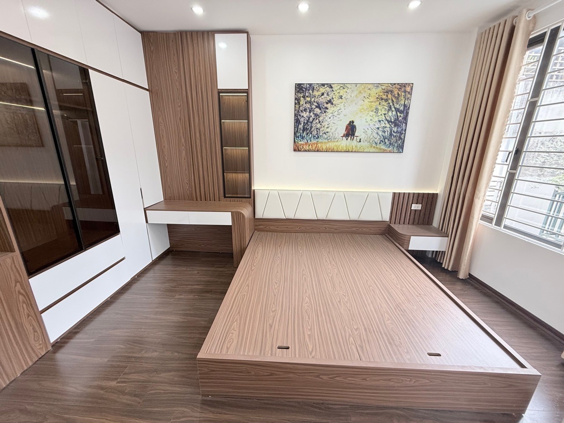 Bán nhà Tam Trinh - diện tích 30m2 5 tầng - ô tô qua nhà - giá 9,98 tỷ