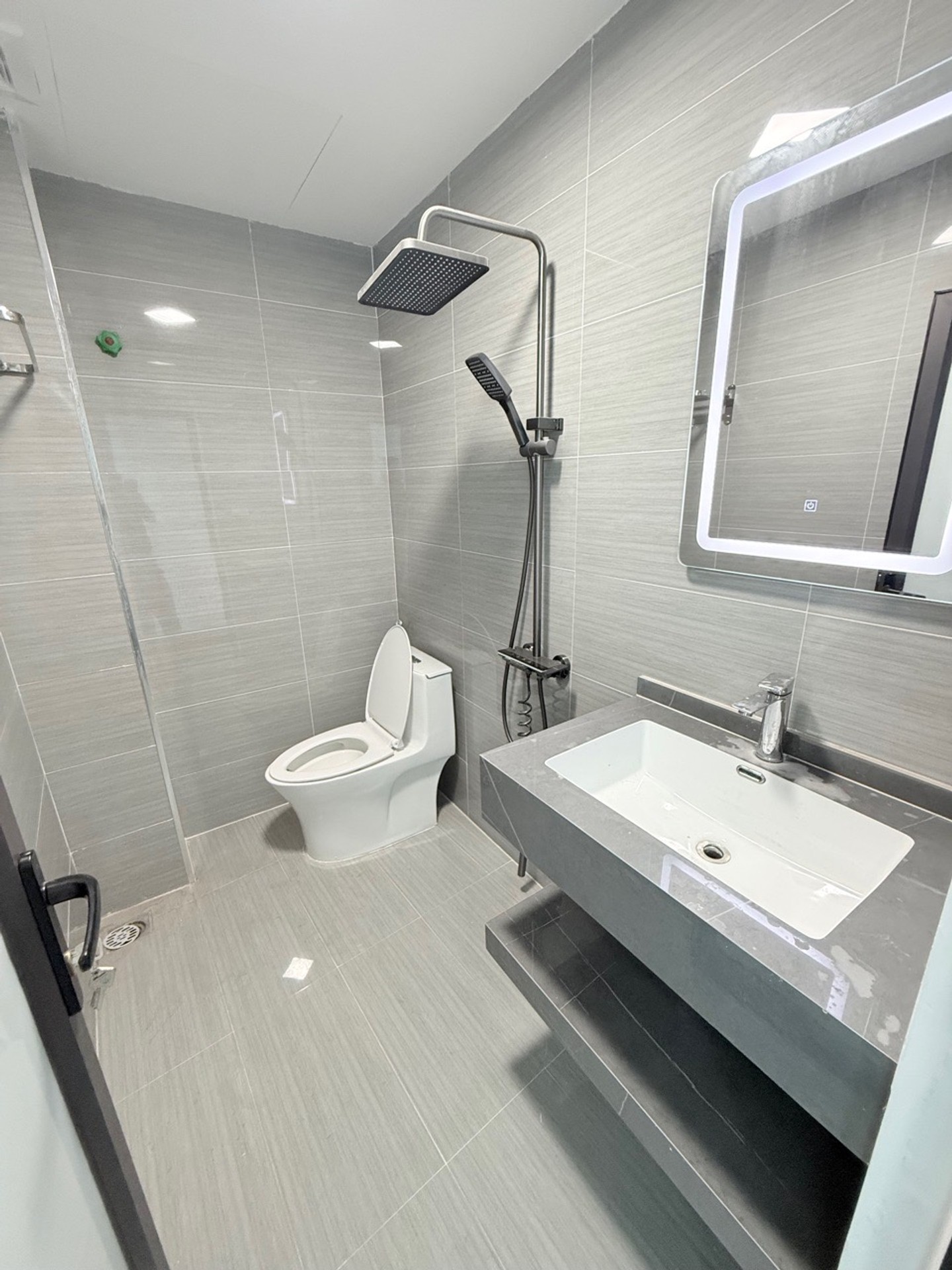 Bán nhà Tam Trinh - diện tích 30m2 5 tầng - ô tô qua nhà - giá 9,98 tỷ