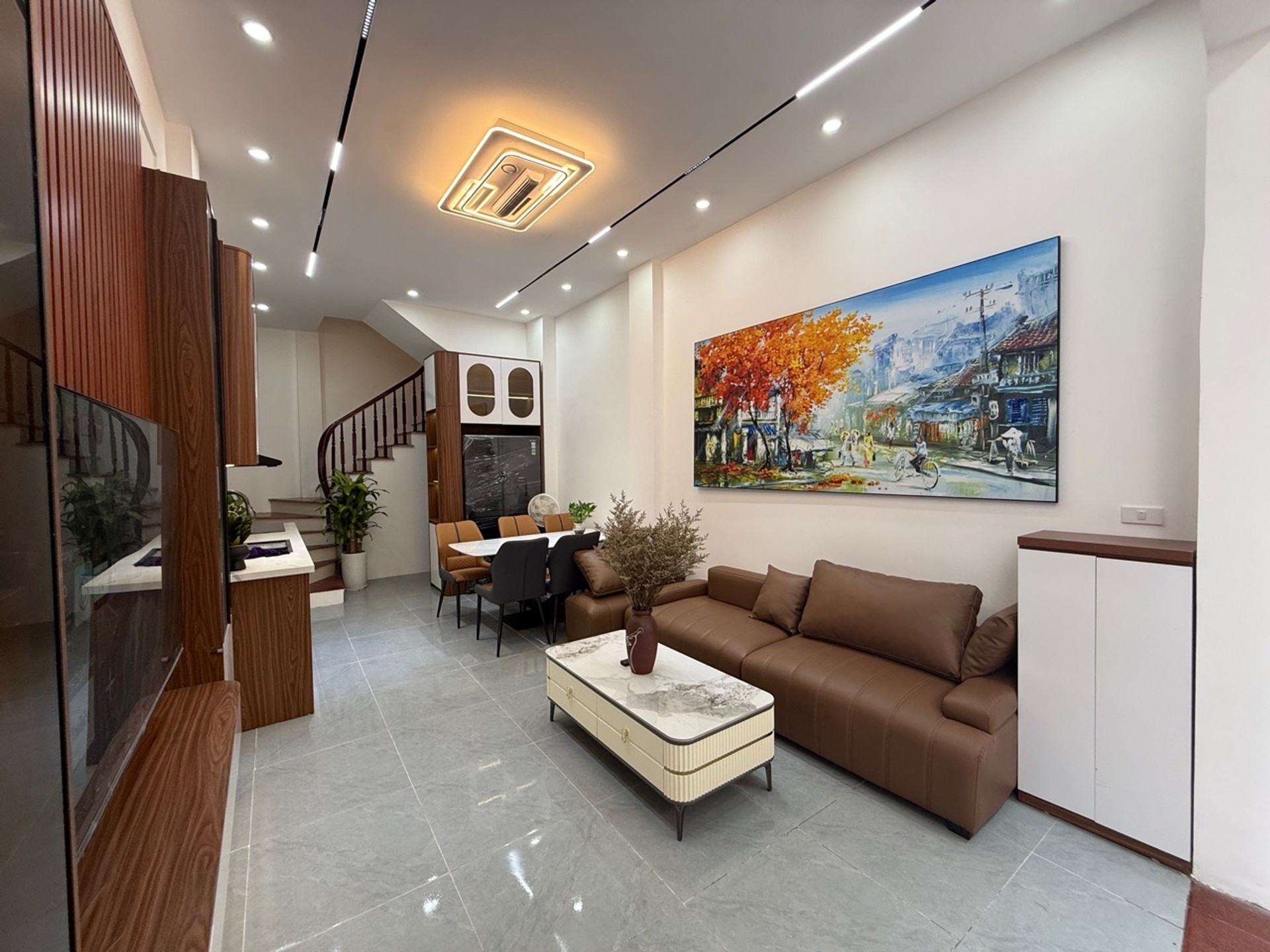 Bán nhà Tam Trinh - diện tích 30m2 5 tầng - ô tô qua nhà - giá 9,98 tỷ