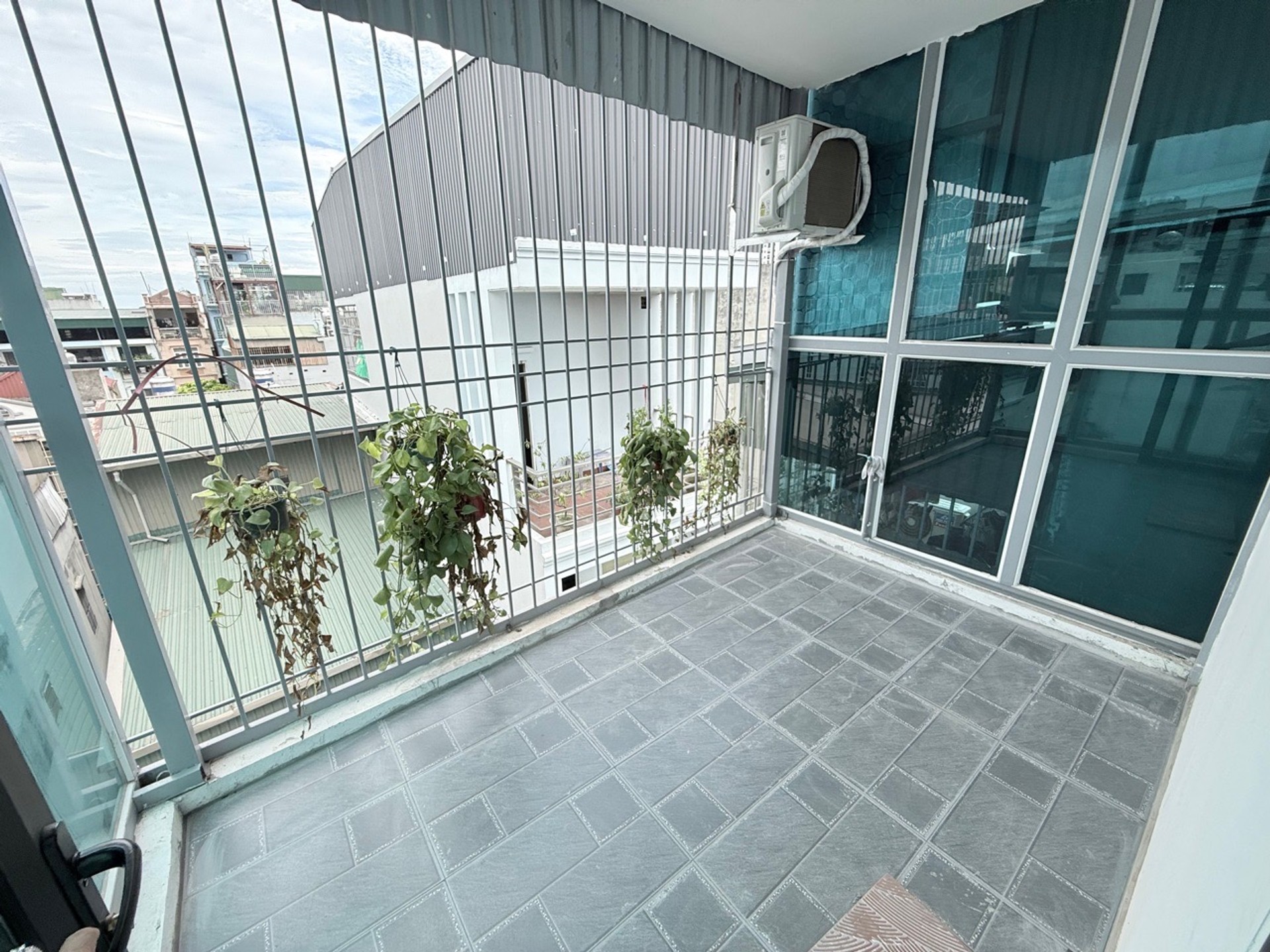 Bán nhà Tam Trinh - diện tích 30m2 5 tầng - ô tô qua nhà - giá 9,98 tỷ