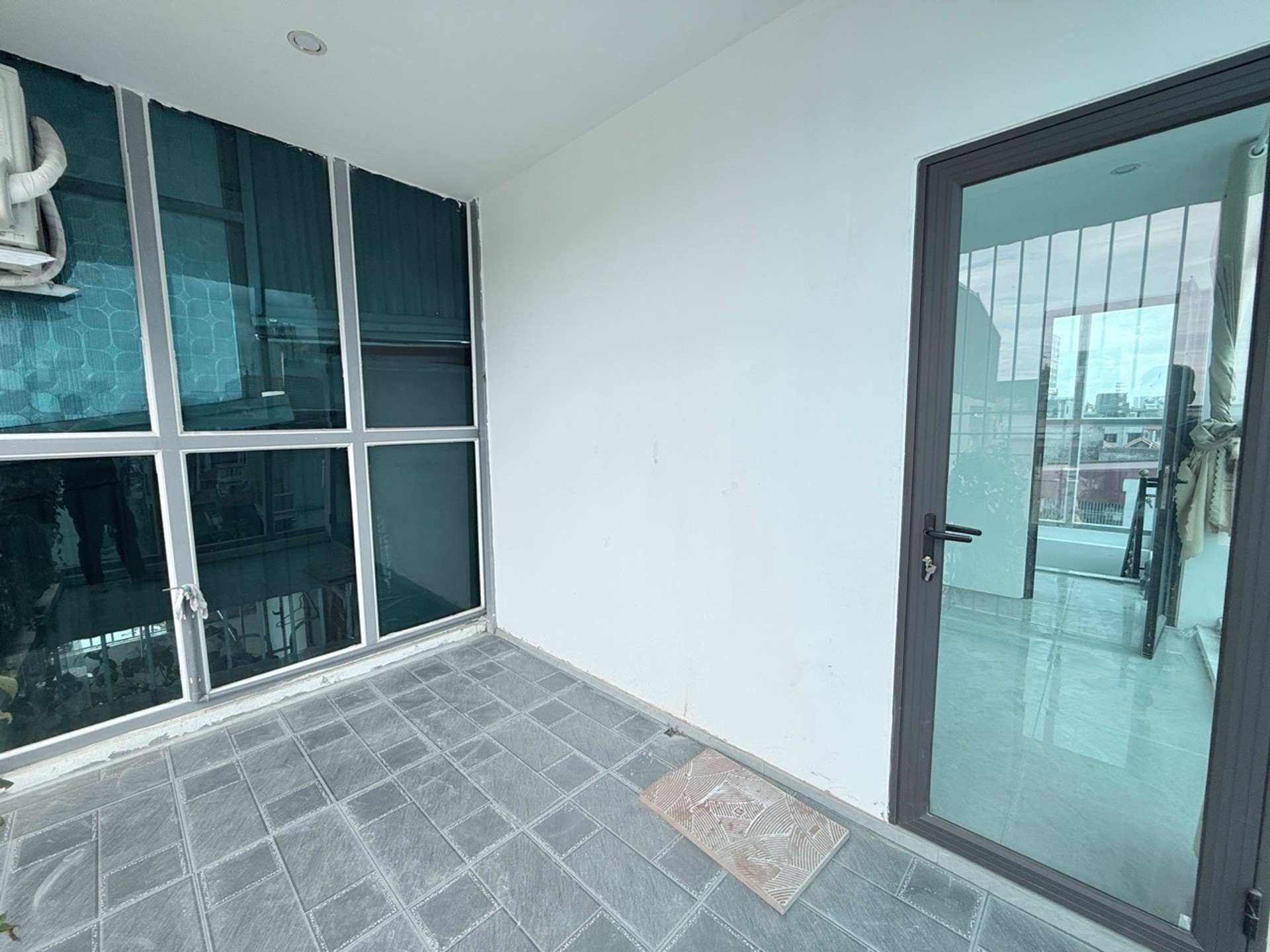 Bán nhà Tam Trinh - diện tích 30m2 5 tầng - ô tô qua nhà - giá 9,98 tỷ