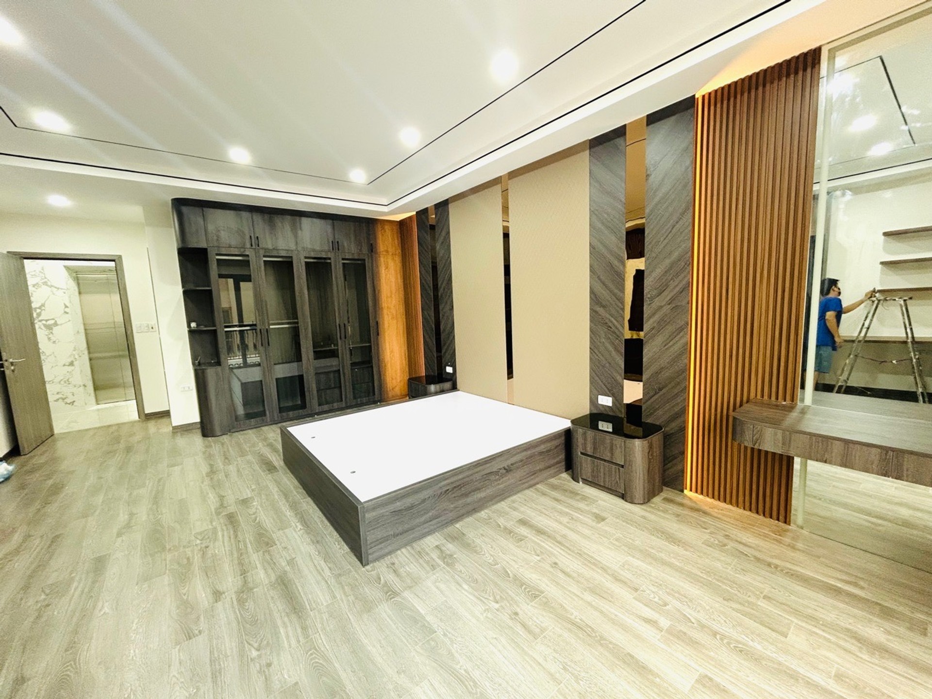 Bán nhà Nguyễn Chính - diện tích 50m2 6 tầng - Thang máy - giá 13,8 tỷ