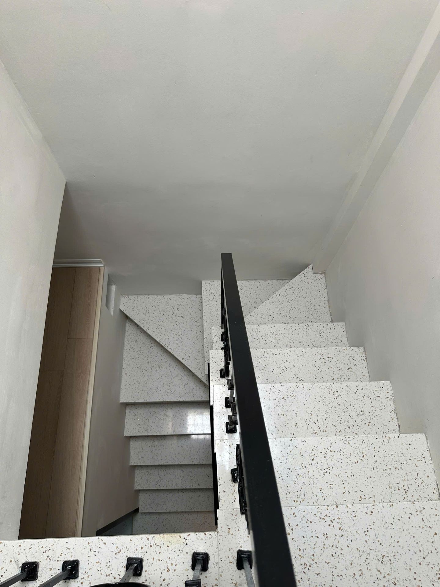 Bán nhà Bạch Đằng - diện tích 20m2 5 tầng - Đẹp long lanh - giá 5,75 tỷ