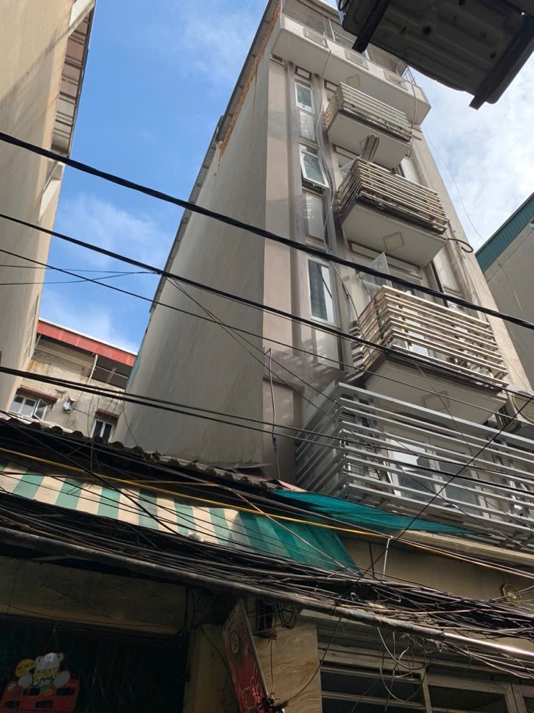 Bán nhà Mai Hương - diện tích 62.9m2 6 tầng - Ngõ rộng kinh doanh - giá 20 tỷ