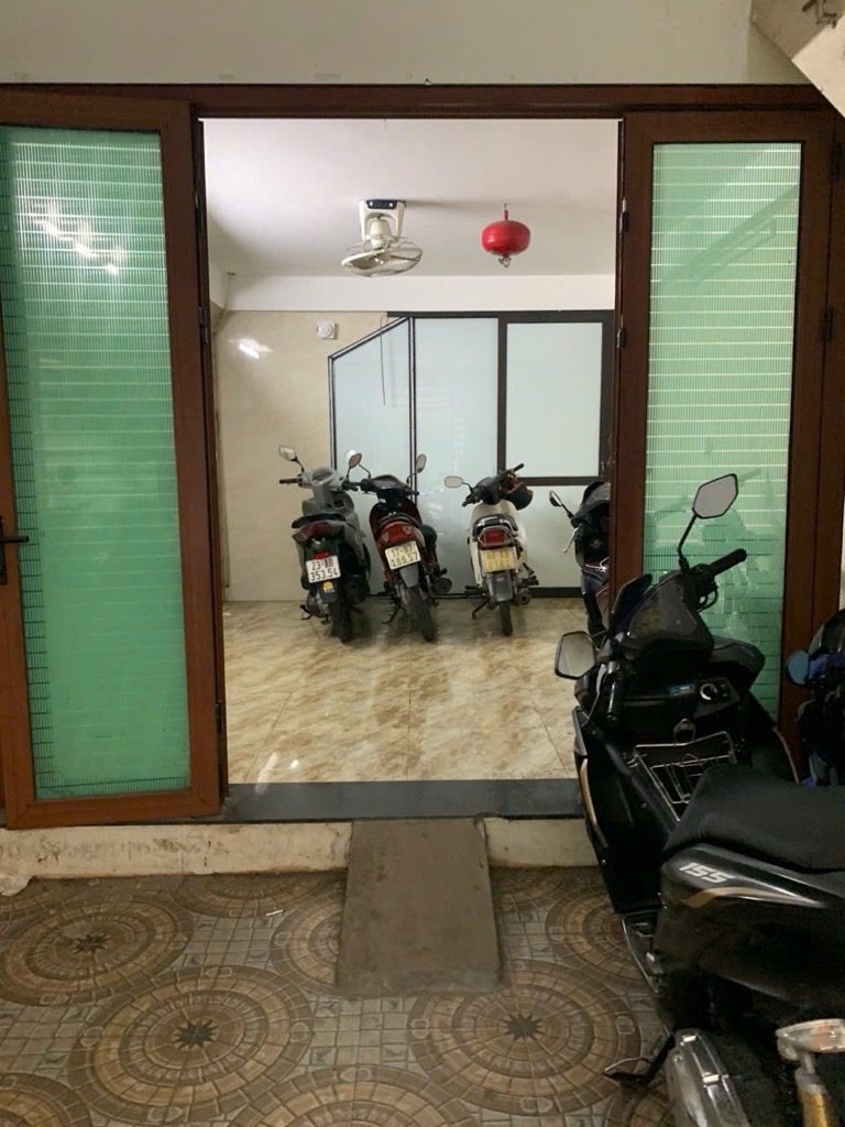 Bán nhà Mai Hương - diện tích 62.9m2 6 tầng - Ngõ rộng kinh doanh - giá 20 tỷ