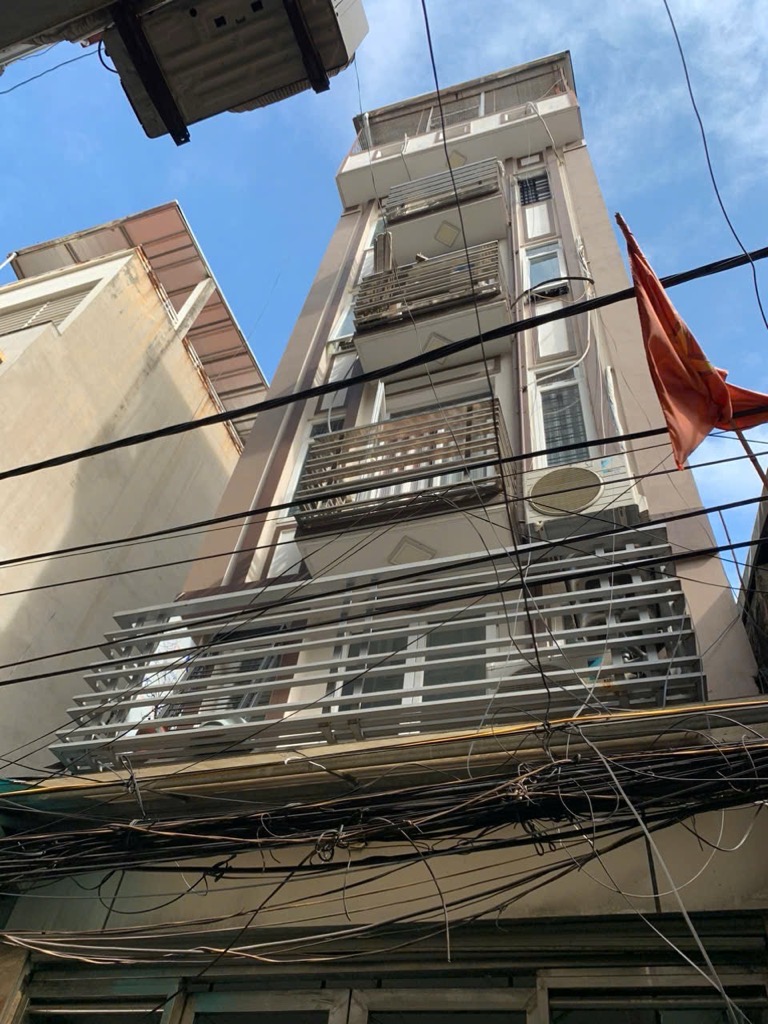 Bán nhà Mai Hương - diện tích 62.9m2 6 tầng - Ngõ rộng kinh doanh - giá 20 tỷ