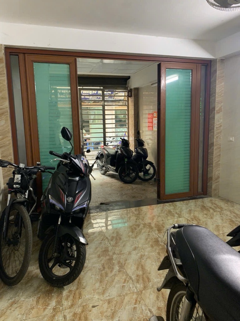 Bán nhà Mai Hương - diện tích 62.9m2 6 tầng - Ngõ rộng kinh doanh - giá 20 tỷ