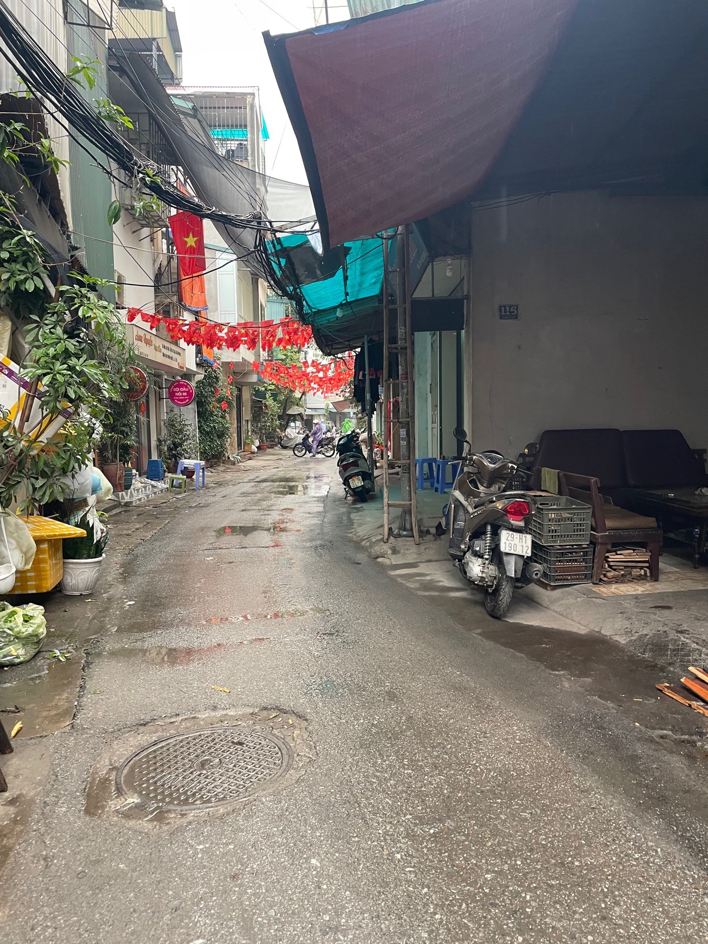 Bán nhà Tân Mai - diện tích 41m2 2 tầng - Mặt ngõ ô tô tránh kinh doanh sầm uất - giá 8,5 tỷ