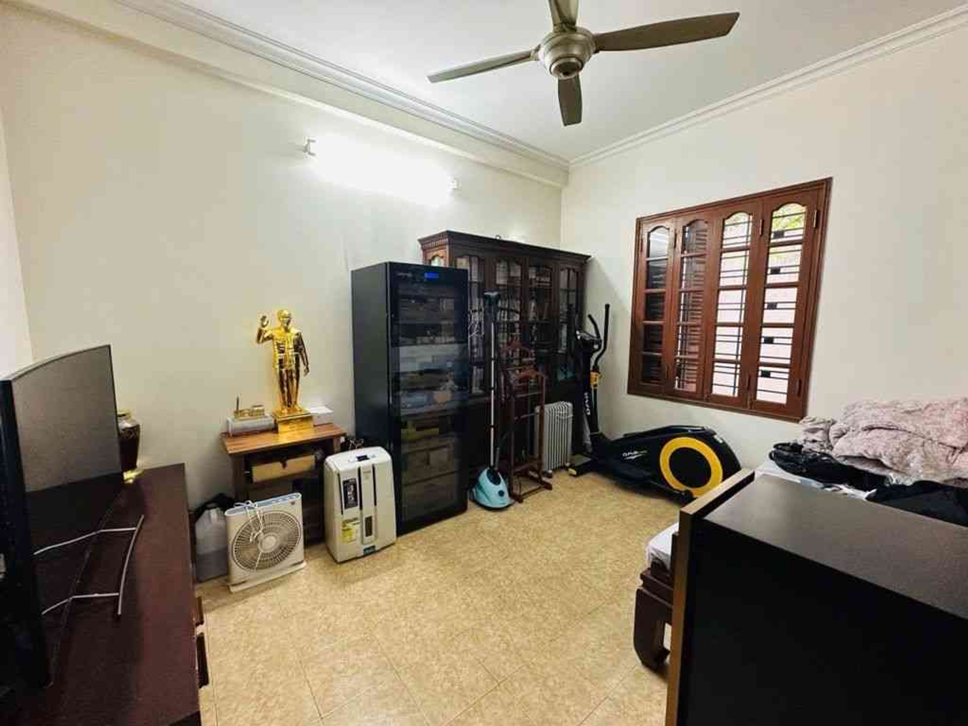 Bán nhà Trần Quý Cáp - diện tích 68m2 4 tầng - Ô TÔ ĐỖ CỬA - giá 32 tỷ