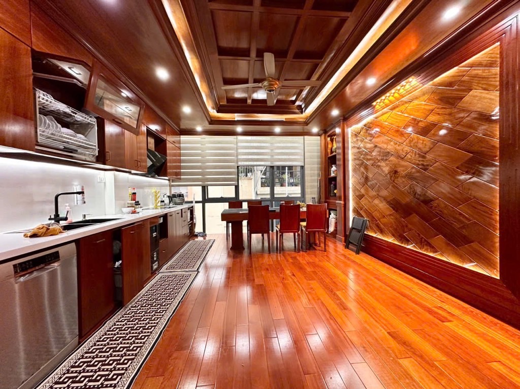 Bán nhà Giáp Nhất - diện tích 70.5m2 8 tầng - Mặt phố ô tô tránh, hai mặt ngõ - giá 49,5 tỷ