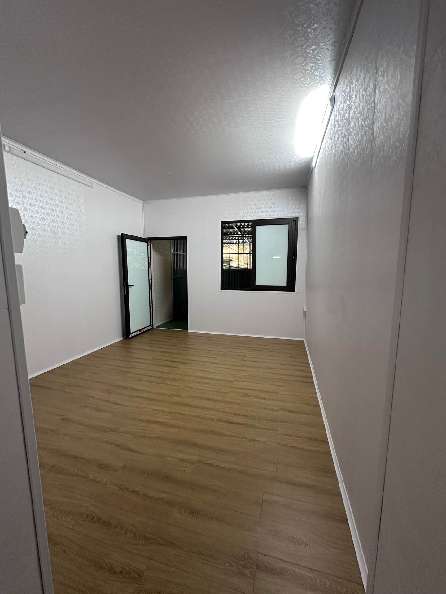 Bán nhà Nguyễn Công Trứ - diện tích 80m2 2 tầng - 2 mặt thoáng - giá 3,95 tỷ