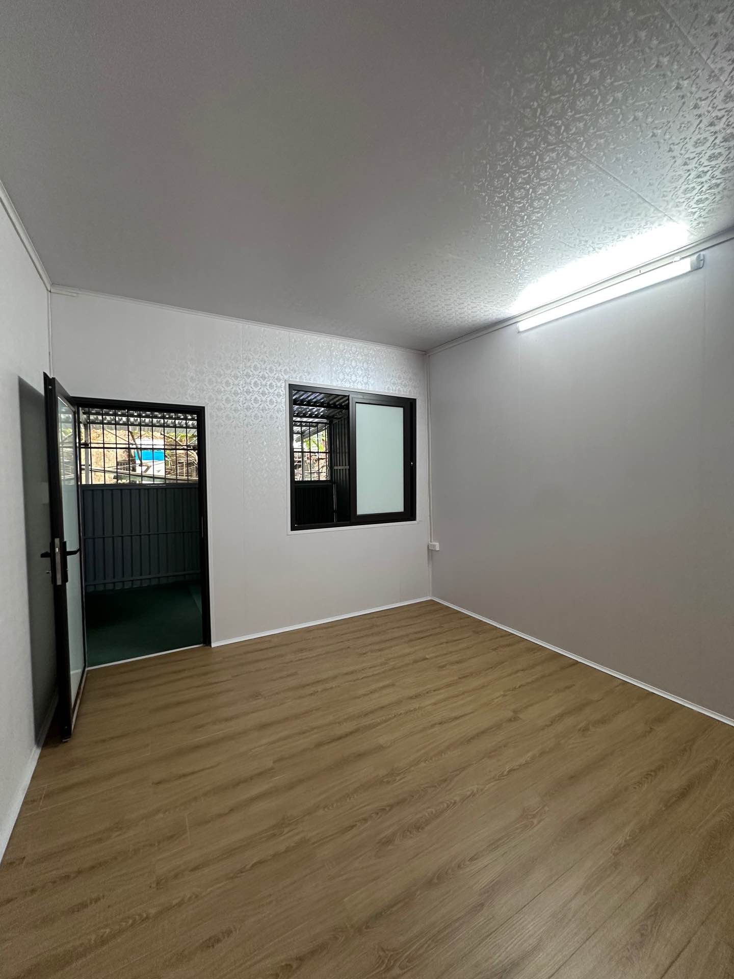 Bán nhà Nguyễn Công Trứ - diện tích 80m2 2 tầng - 2 mặt thoáng - giá 3,95 tỷ