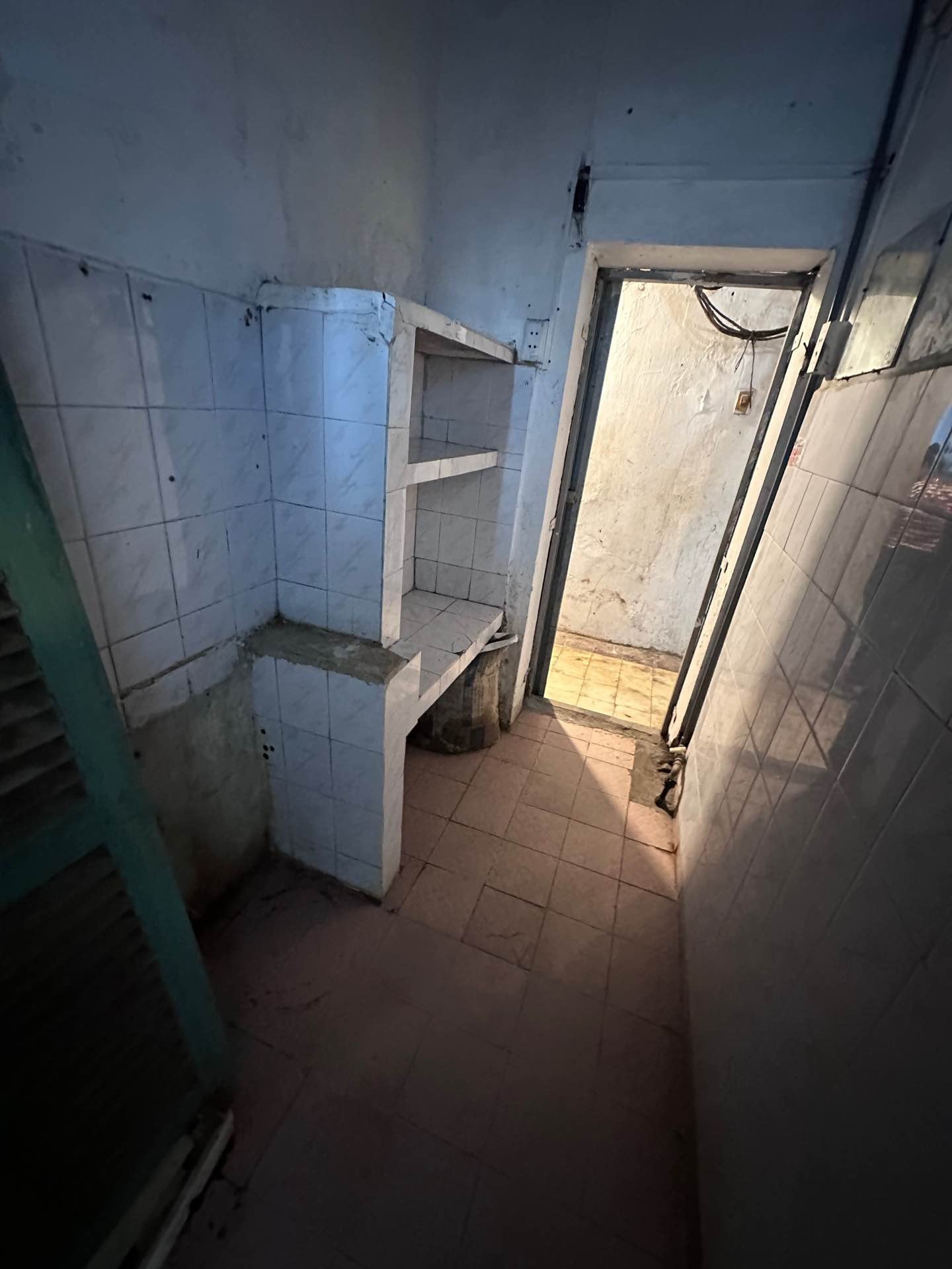 Bán nhà Nguyễn Công Trứ - diện tích 80m2 2 tầng - 2 mặt thoáng - giá 3,95 tỷ