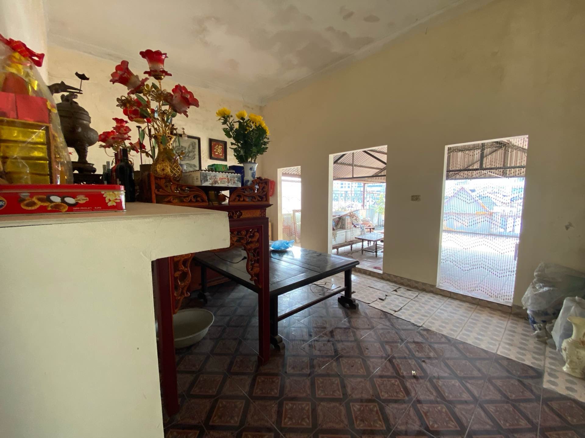 Bán nhà Vũ Hữu - diện tích 101m2 5 tầng - Mặt phố nở hậu - giá 36 tỷ