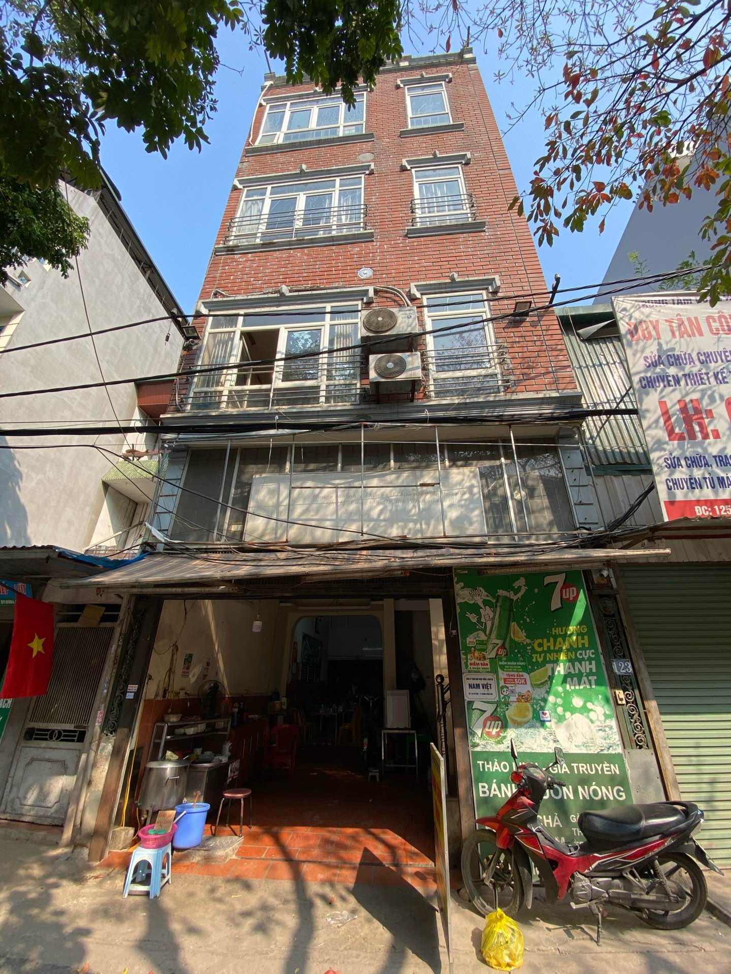 Bán nhà Vũ Hữu - diện tích 101m2 5 tầng - Mặt phố nở hậu - giá 36 tỷ