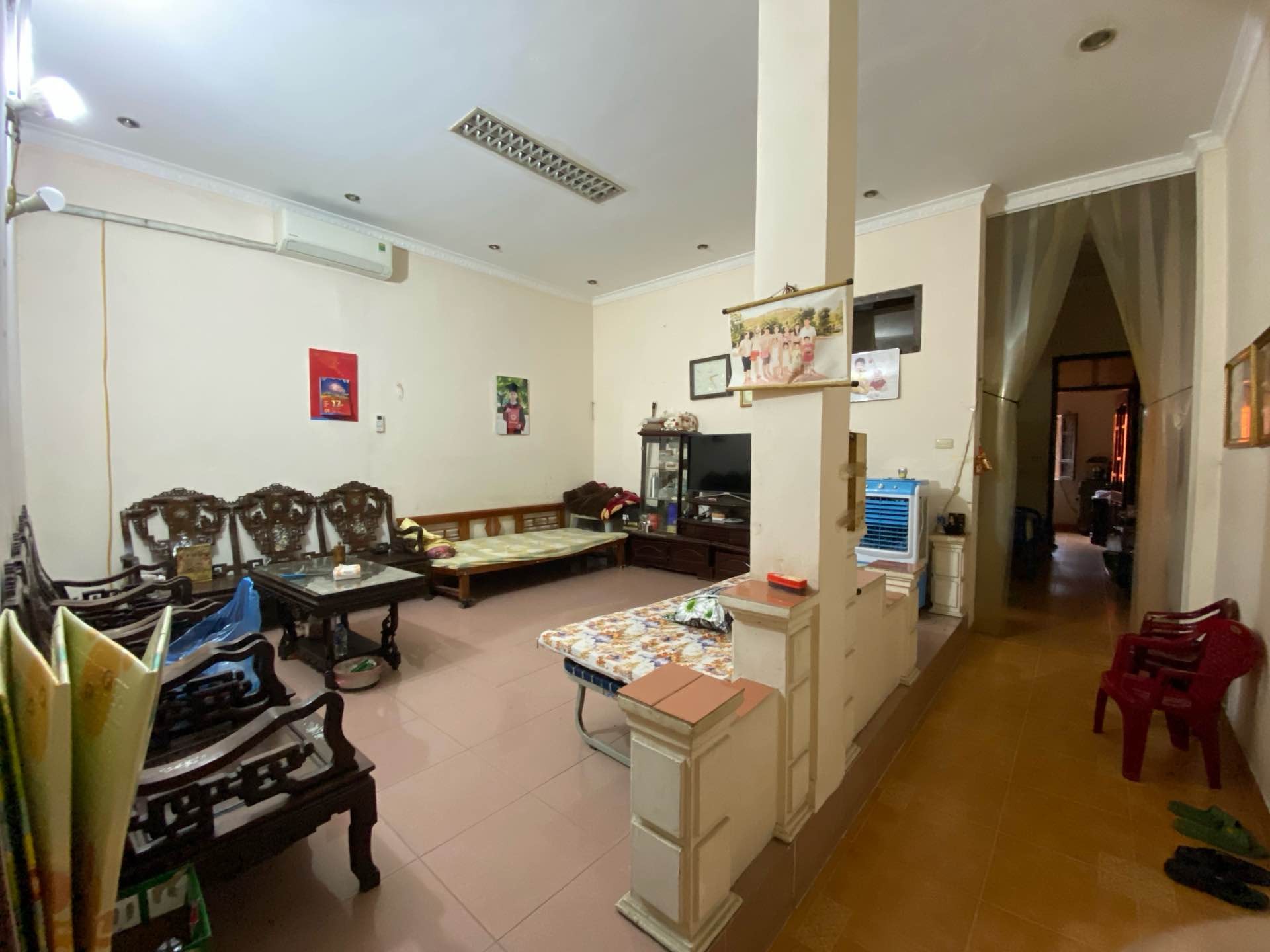 Bán nhà Vũ Hữu - diện tích 101m2 5 tầng - Mặt phố nở hậu - giá 36 tỷ