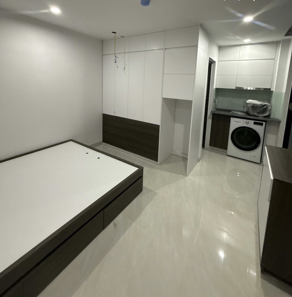 Bán nhà Cự Lộc - diện tích 80.5m2 7 tầng - Ô tô tránh - giá 31,5 tỷ