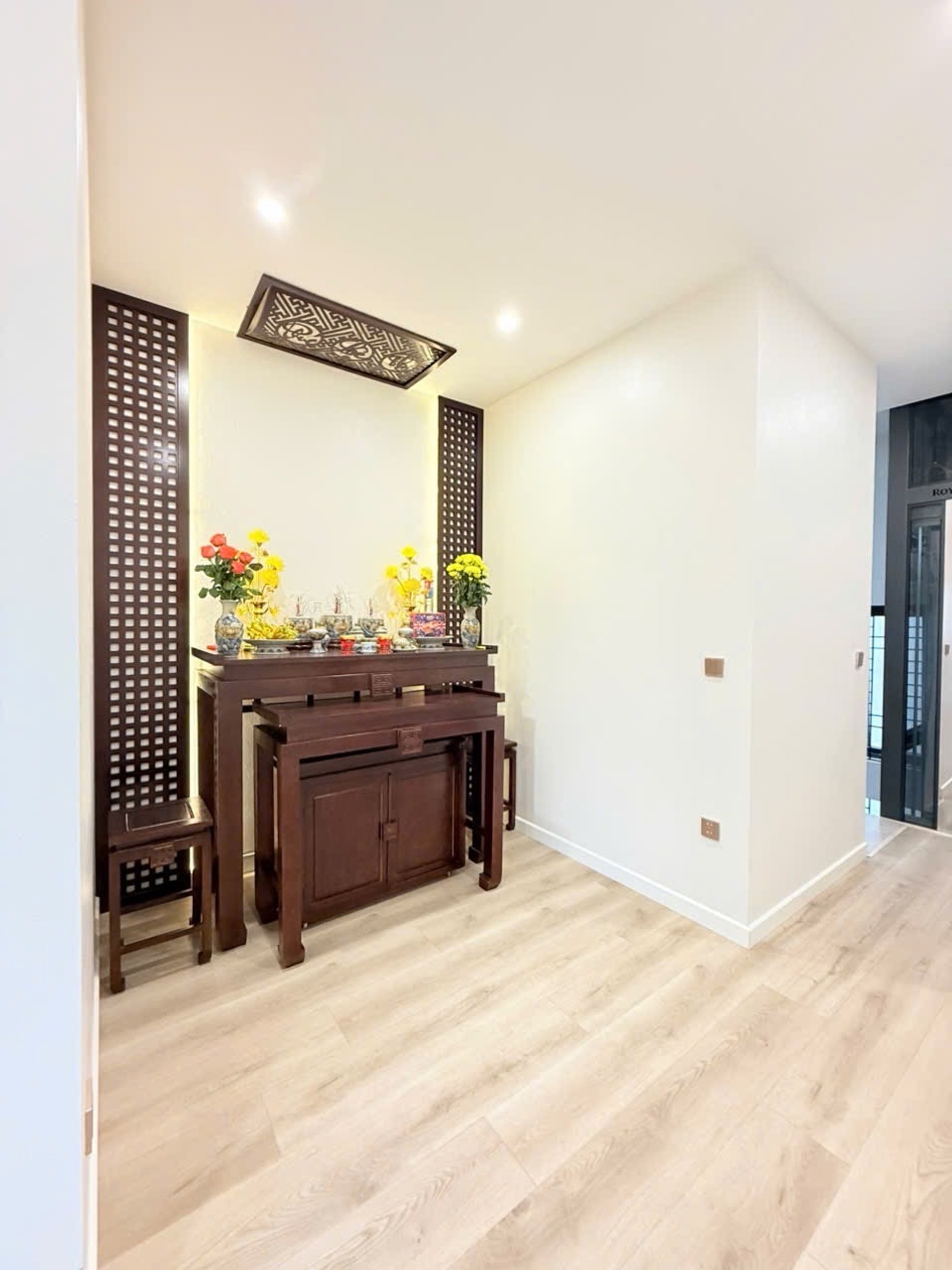 Bán nhà Kim Ngưu - diện tích 39m2 6 tầng - Ô TÔ VÀO NHÀ - giá 13,8 tỷ