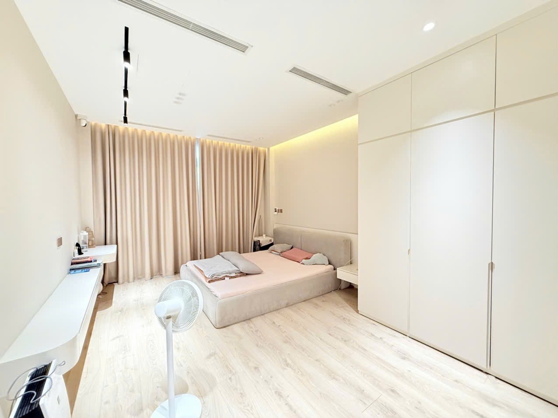 Bán nhà Kim Ngưu - diện tích 39m2 6 tầng - Ô TÔ VÀO NHÀ - giá 13,8 tỷ